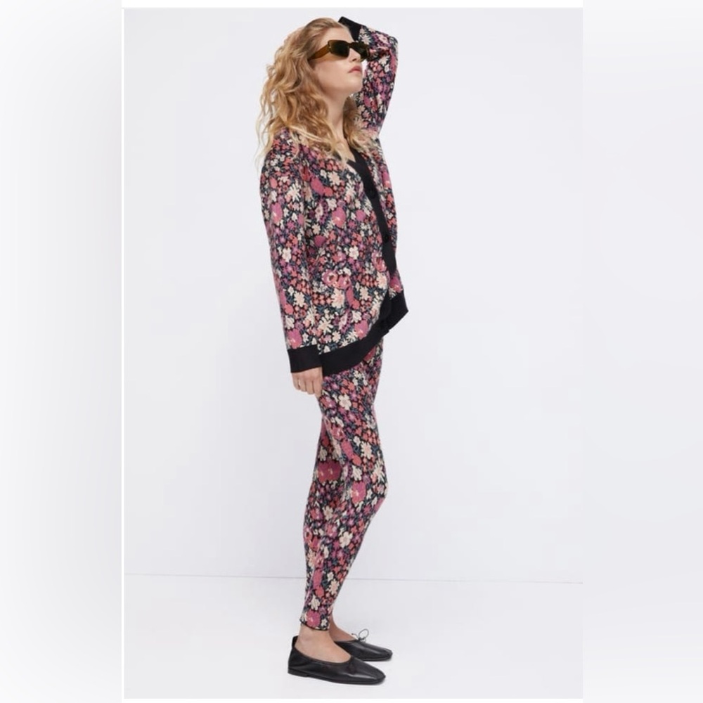 Zara Size M Floral Jacquard Knit Cardigan Sweater and Leggings Set